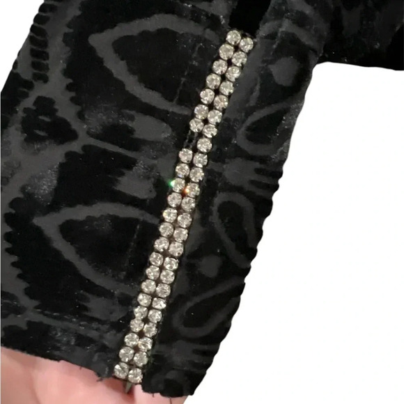 Frank Lyman Black open sleeve with crystals velour dress top, size 6 - Picture 6 of 8